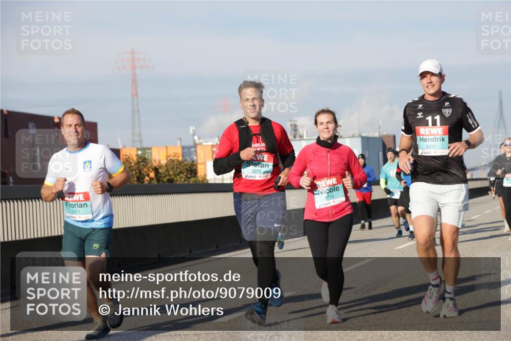 03.10.2025 - Köhlbrandbrückenlauf Jannik Wohlers http://msf.ph/oto/9079009 03.10.2025 09:53:13 Position 3 3071, 3272, 1716, 11, 2431 meine-sportfotos.de