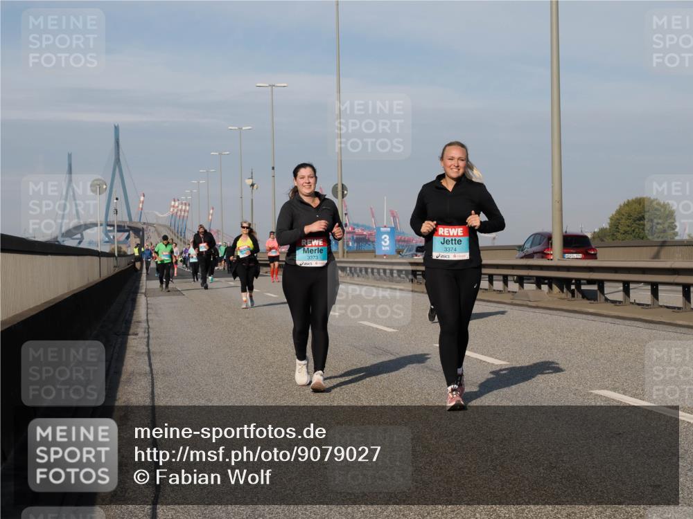 03.10.2025 - Köhlbrandbrückenlauf Fabian Wolf http://msf.ph/oto/9079027 03.10.2025 10:16:57 Position 3 3373, 3, 3374, 976 meine-sportfotos.de