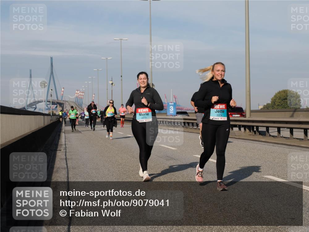 03.10.2025 - Köhlbrandbrückenlauf Fabian Wolf http://msf.ph/oto/9079041 03.10.2025 10:16:57 Position 3 3373, 3374, 970 meine-sportfotos.de
