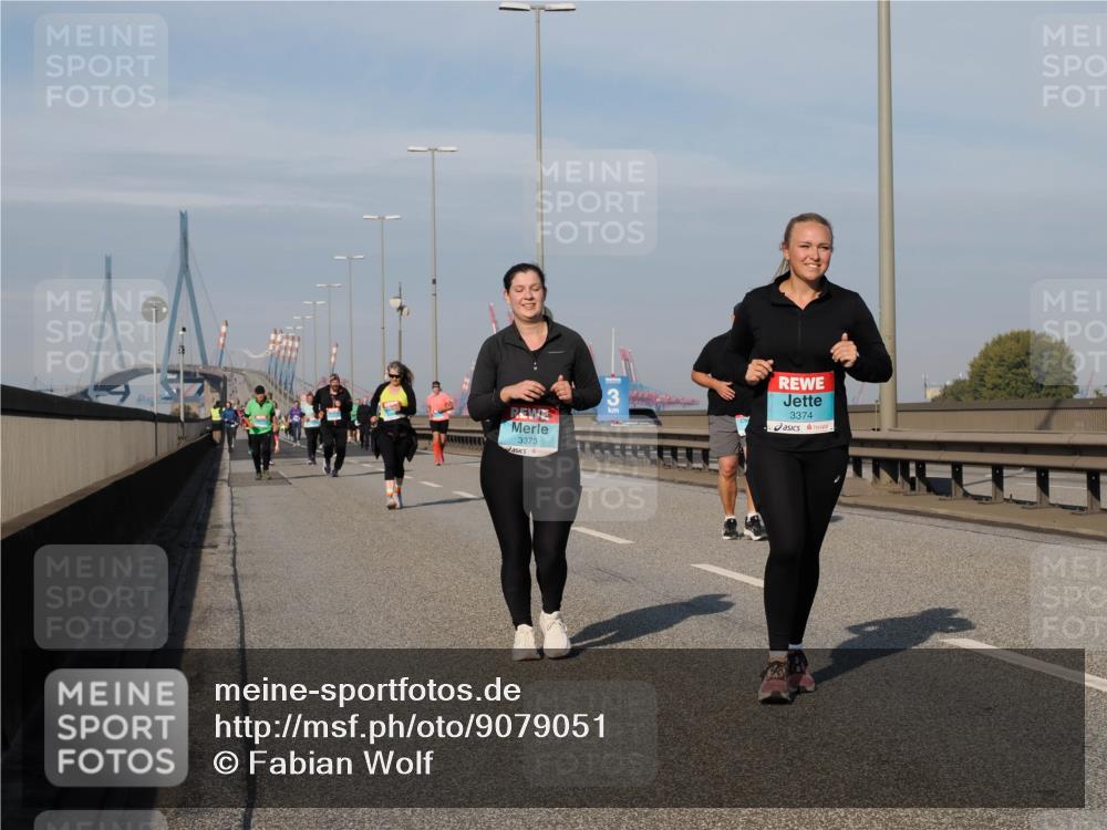03.10.2025 - Köhlbrandbrückenlauf Fabian Wolf http://msf.ph/oto/9079051 03.10.2025 10:16:57 Position 3 3373, 3, 3374 meine-sportfotos.de