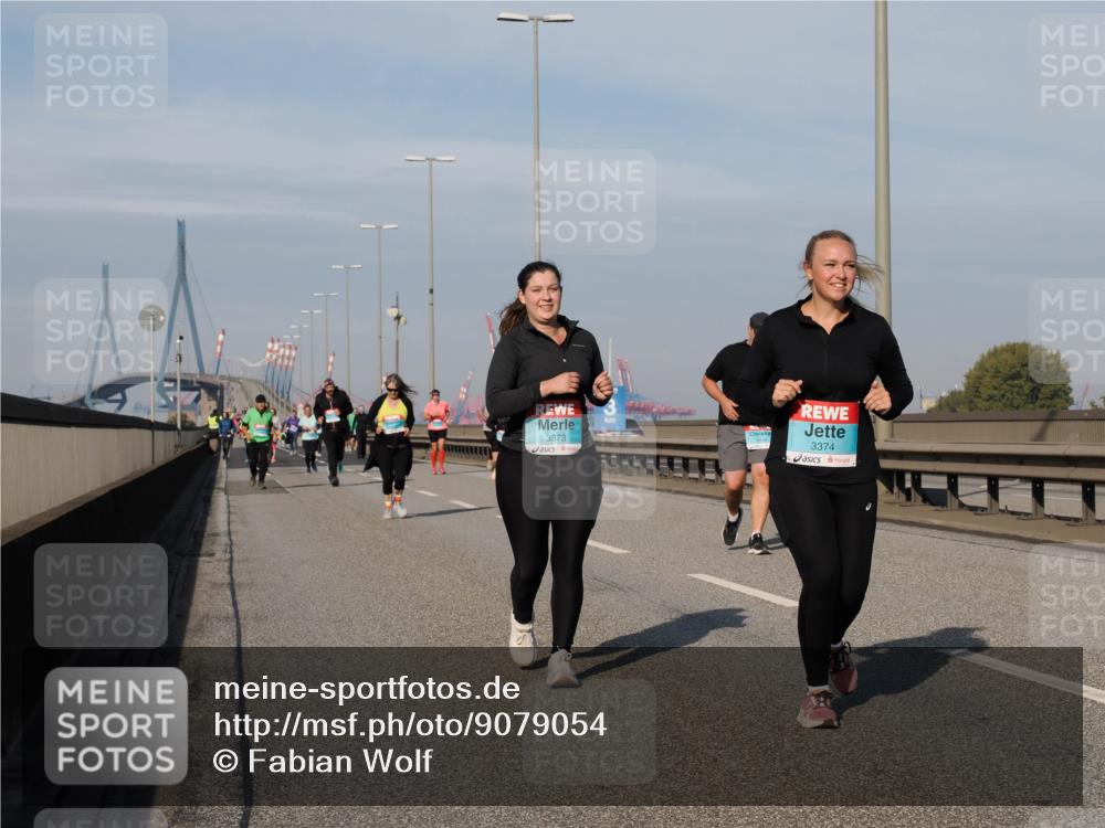 03.10.2025 - Köhlbrandbrückenlauf Fabian Wolf http://msf.ph/oto/9079054 03.10.2025 10:16:58 Position 3 3373, 3374 meine-sportfotos.de