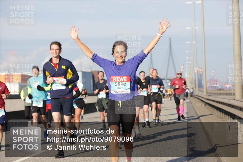 03.10.2025 - Köhlbrandbrückenlauf Jannik Wohlers http://msf.ph/oto/9079096 03.10.2025 09:53:16 Position 3 1849, 2677 meine-sportfotos.de