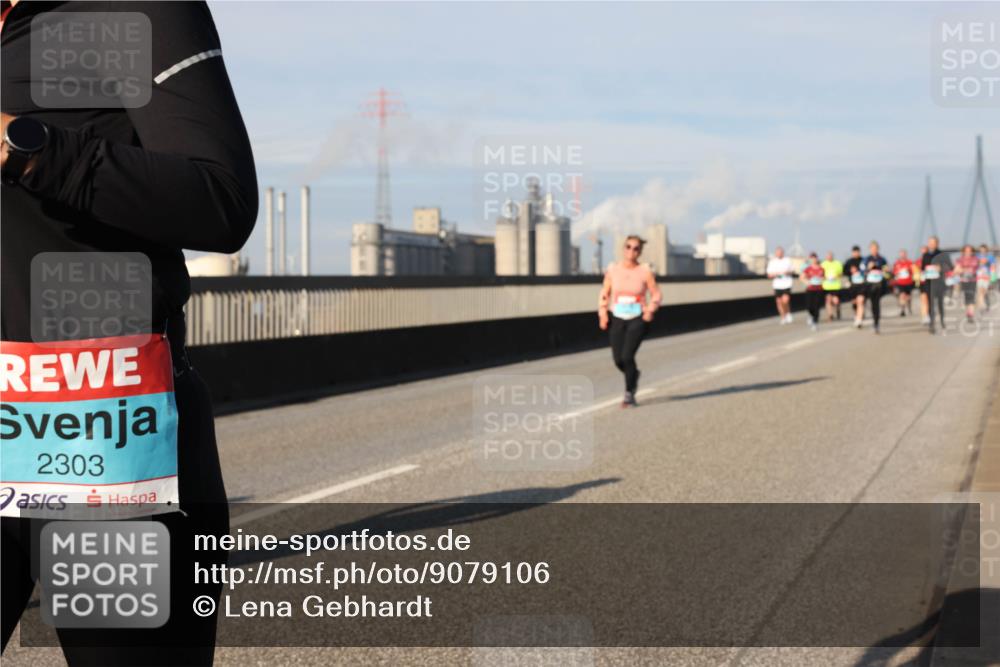 03.10.2025 - Köhlbrandbrückenlauf Lena Gebhardt http://msf.ph/oto/9079106 03.10.2025 10:03:19 Position 2 2303 meine-sportfotos.de