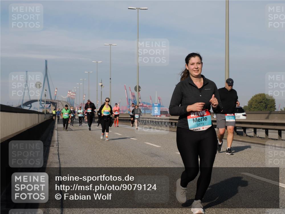 03.10.2025 - Köhlbrandbrückenlauf Fabian Wolf http://msf.ph/oto/9079124 03.10.2025 10:16:59 Position 3 3, 3373, 567, 1518 meine-sportfotos.de