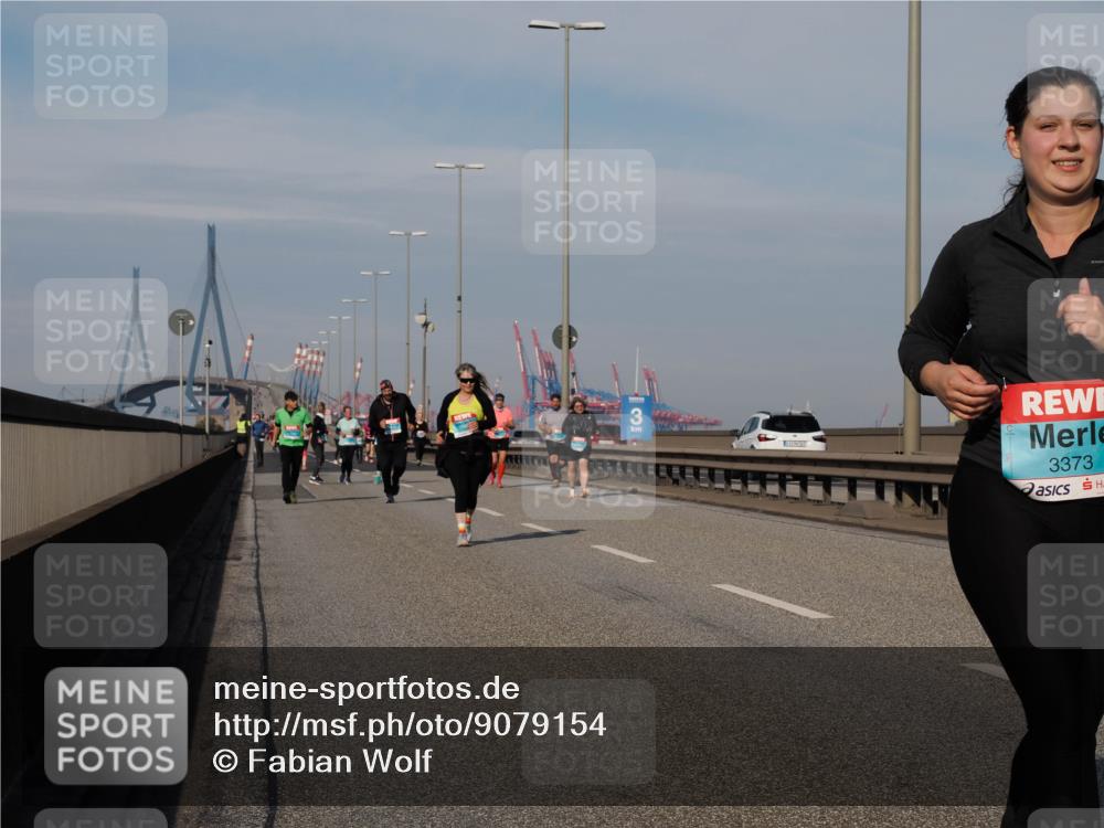 03.10.2025 - Köhlbrandbrückenlauf Fabian Wolf http://msf.ph/oto/9079154 03.10.2025 10:17:00 Position 3 3373 meine-sportfotos.de