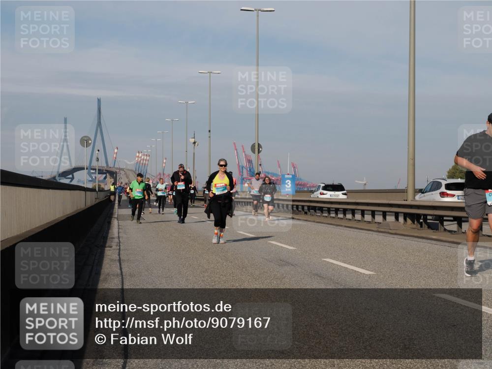 03.10.2025 - Köhlbrandbrückenlauf Fabian Wolf http://msf.ph/oto/9079167 03.10.2025 10:17:01 Position 3  meine-sportfotos.de