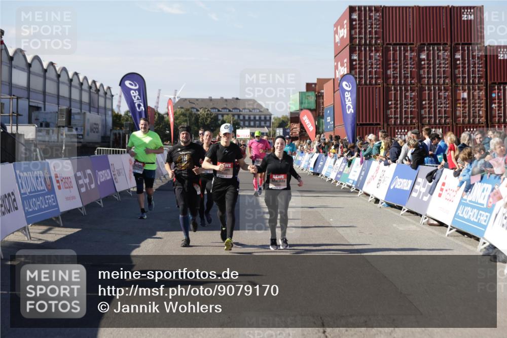 03.10.2025 - Köhlbrandbrückenlauf Jannik Wohlers http://msf.ph/oto/9079170 03.10.2025 13:17:41 Ziel 4012, 4410, 4645, 4679, 4746, 4818, 5339, 5731, 5732, 5906, 5909, 6331, 6388, 6704, 6710 meine-sportfotos.de