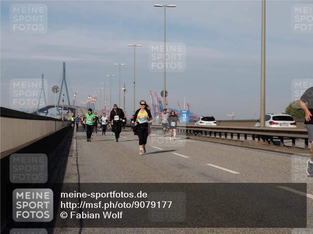 03.10.2025 - Köhlbrandbrückenlauf Fabian Wolf http://msf.ph/oto/9079177 03.10.2025 10:17:01 Position 3 3, 164 meine-sportfotos.de