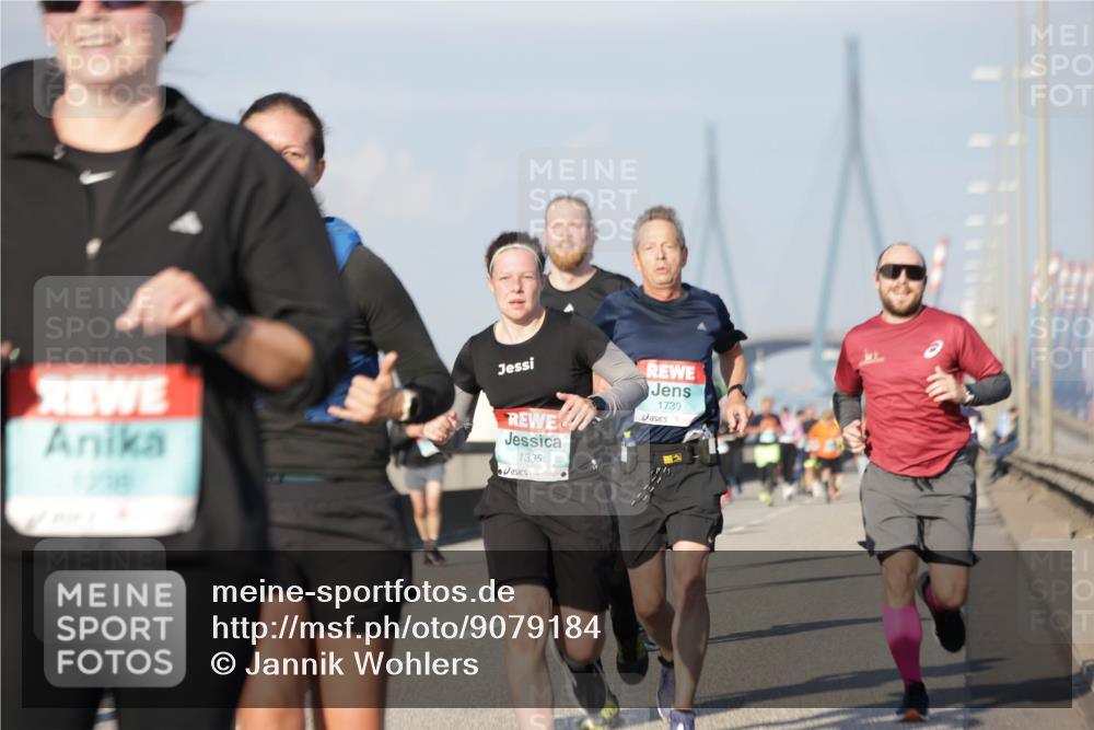 03.10.2025 - Köhlbrandbrückenlauf Jannik Wohlers http://msf.ph/oto/9079184 03.10.2025 09:53:18 Position 3 1335, 1739 meine-sportfotos.de