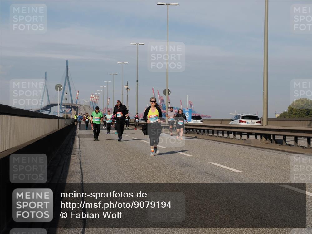 03.10.2025 - Köhlbrandbrückenlauf Fabian Wolf http://msf.ph/oto/9079194 03.10.2025 10:17:02 Position 3  meine-sportfotos.de