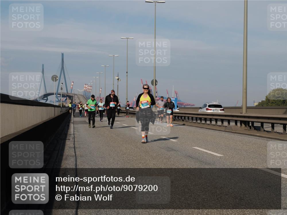 03.10.2025 - Köhlbrandbrückenlauf Fabian Wolf http://msf.ph/oto/9079200 03.10.2025 10:17:02 Position 3 3456 meine-sportfotos.de