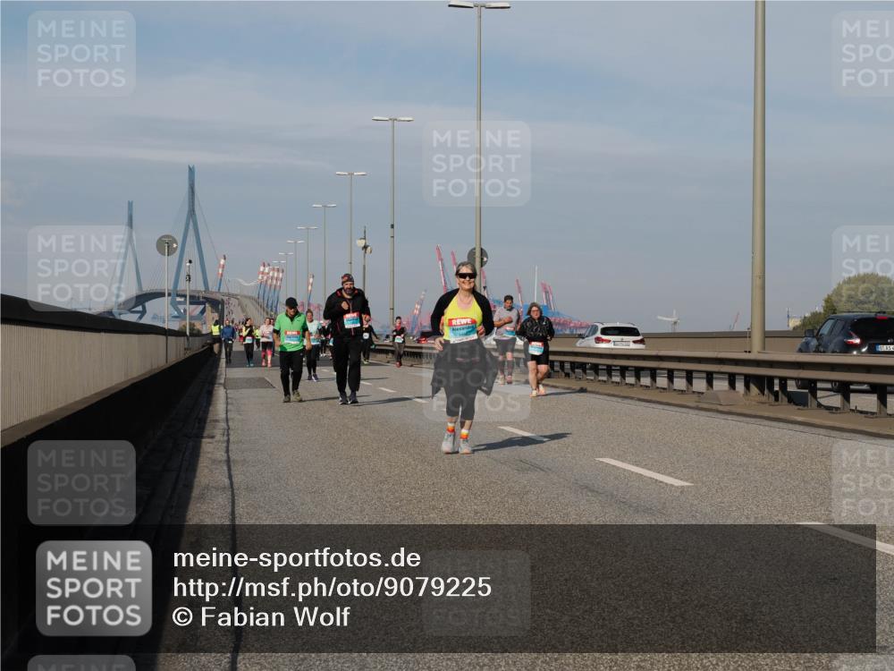03.10.2025 - Köhlbrandbrückenlauf Fabian Wolf http://msf.ph/oto/9079225 03.10.2025 10:17:03 Position 3 4 meine-sportfotos.de