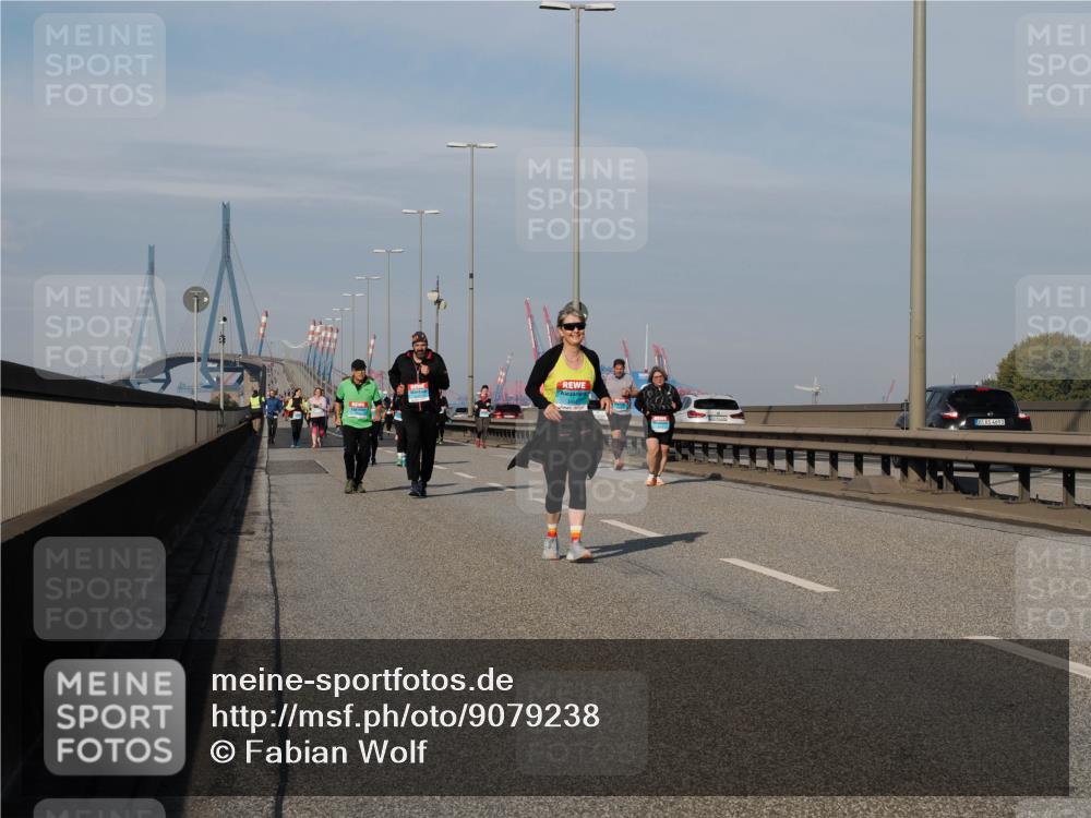 03.10.2025 - Köhlbrandbrückenlauf Fabian Wolf http://msf.ph/oto/9079238 03.10.2025 10:17:03 Position 3 4693 meine-sportfotos.de