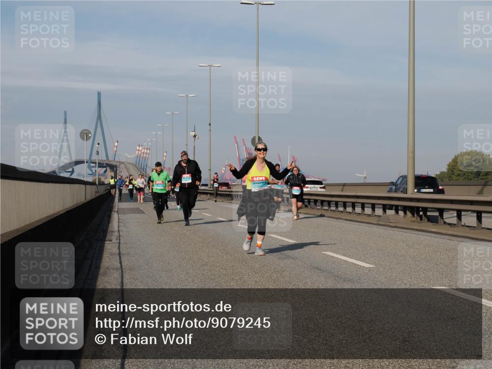 03.10.2025 - Köhlbrandbrückenlauf Fabian Wolf http://msf.ph/oto/9079245 03.10.2025 10:17:03 Position 3 4693 meine-sportfotos.de