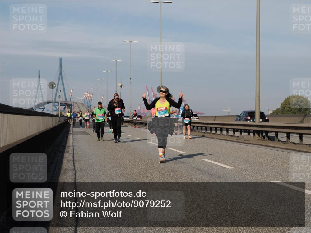 03.10.2025 - Köhlbrandbrückenlauf Fabian Wolf http://msf.ph/oto/9079252 03.10.2025 10:17:04 Position 3 3456 meine-sportfotos.de