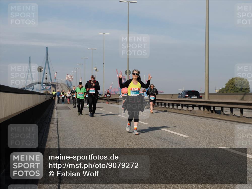 03.10.2025 - Köhlbrandbrückenlauf Fabian Wolf http://msf.ph/oto/9079272 03.10.2025 10:17:04 Position 3 3456, 4693 meine-sportfotos.de
