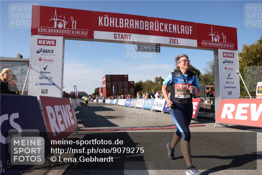 03.10.2025 - Köhlbrandbrückenlauf Lena Gebhardt http://msf.ph/oto/9079275 03.10.2025 13:44:43 Ziel 5696, 5919 meine-sportfotos.de