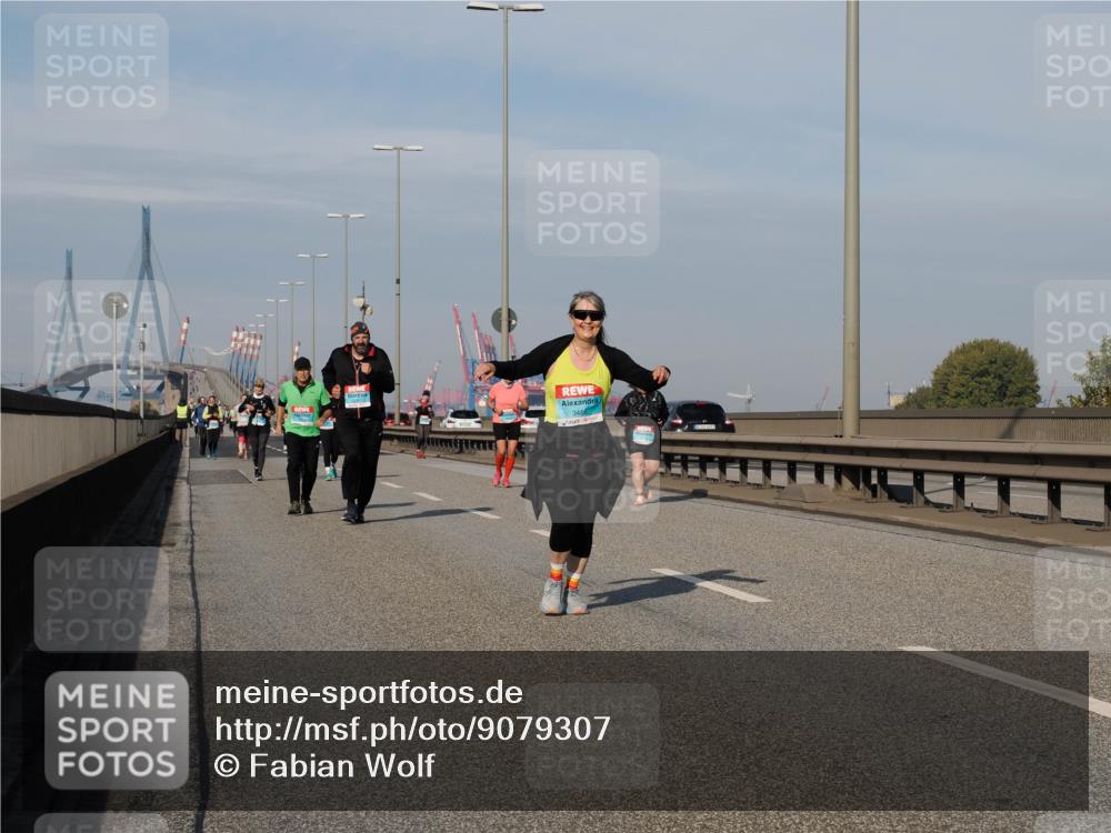 03.10.2025 - Köhlbrandbrückenlauf Fabian Wolf http://msf.ph/oto/9079307 03.10.2025 10:17:05 Position 3 3456 meine-sportfotos.de