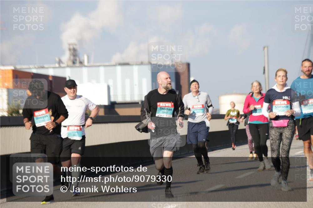 03.10.2025 - Köhlbrandbrückenlauf Jannik Wohlers http://msf.ph/oto/9079330 03.10.2025 10:01:24 Position 3 1941 meine-sportfotos.de