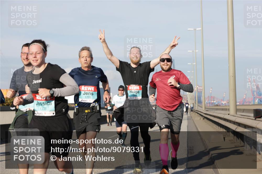 03.10.2025 - Köhlbrandbrückenlauf Jannik Wohlers http://msf.ph/oto/9079331 03.10.2025 09:53:21 Position 3 1506, 1335, 1739, 2793 meine-sportfotos.de