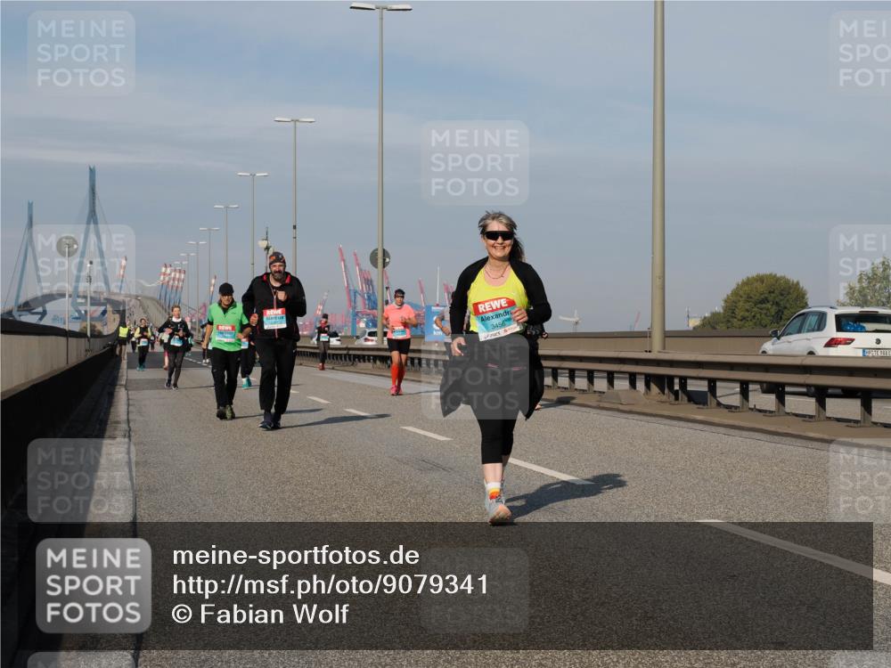 03.10.2025 - Köhlbrandbrückenlauf Fabian Wolf http://msf.ph/oto/9079341 03.10.2025 10:17:06 Position 3 3450, 988 meine-sportfotos.de