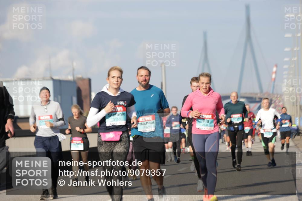 03.10.2025 - Köhlbrandbrückenlauf Jannik Wohlers http://msf.ph/oto/9079357 03.10.2025 10:01:26 Position 3 3150, 1121, 2544 meine-sportfotos.de