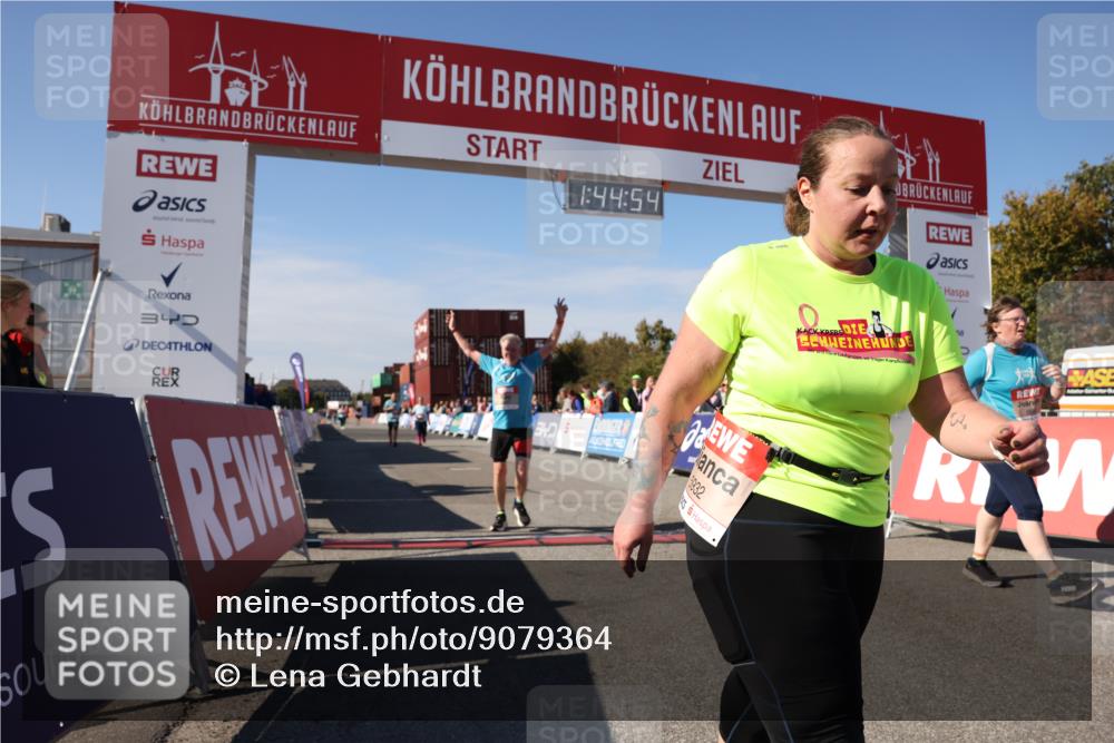 03.10.2025 - Köhlbrandbrückenlauf Lena Gebhardt http://msf.ph/oto/9079364 03.10.2025 13:44:55 Ziel 5932, 6527, 6528, 6542, 6546 meine-sportfotos.de
