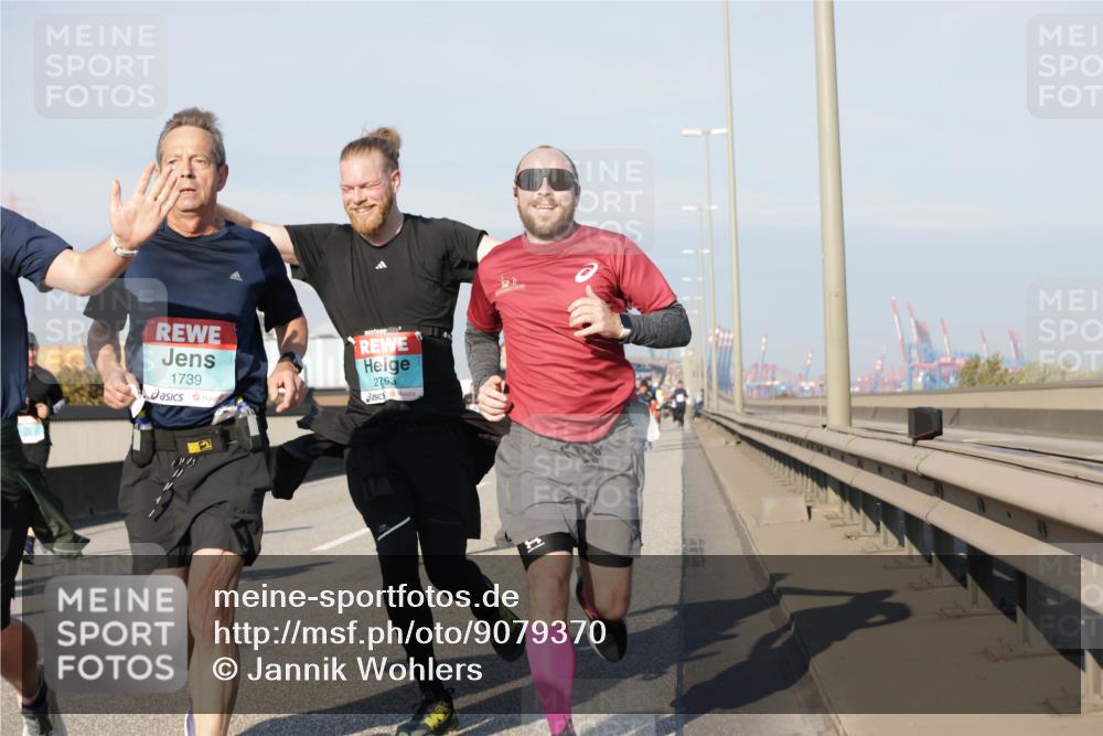 03.10.2025 - Köhlbrandbrückenlauf Jannik Wohlers http://msf.ph/oto/9079370 03.10.2025 09:53:22 Position 3 1739, 2793, 1 meine-sportfotos.de