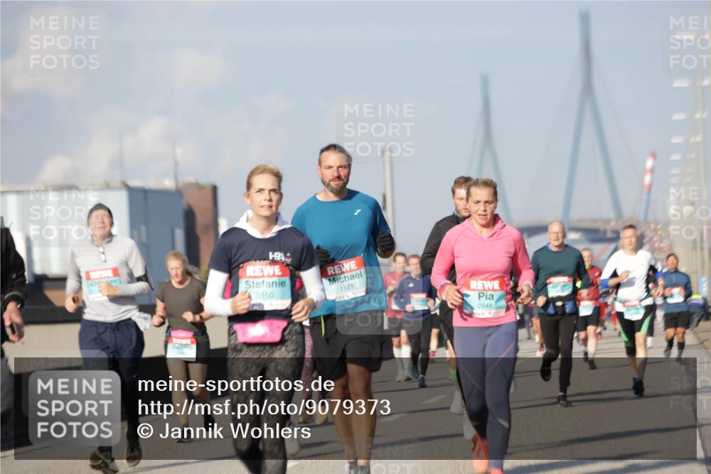 03.10.2025 - Köhlbrandbrückenlauf Jannik Wohlers http://msf.ph/oto/9079373 03.10.2025 10:01:27 Position 3 3150, 1121, 2544 meine-sportfotos.de