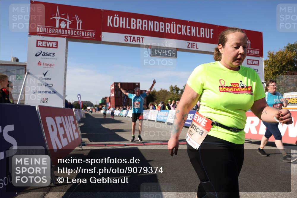 03.10.2025 - Köhlbrandbrückenlauf Lena Gebhardt http://msf.ph/oto/9079374 03.10.2025 13:44:55 Ziel 5932, 6527, 6528, 6542, 6546 meine-sportfotos.de