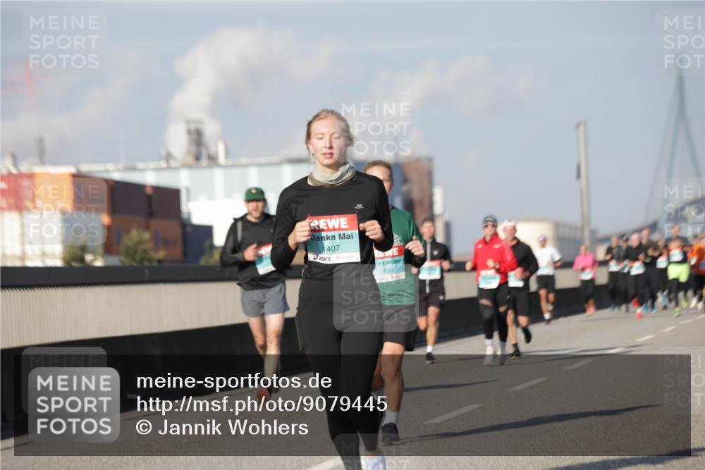 03.10.2025 - Köhlbrandbrückenlauf Jannik Wohlers http://msf.ph/oto/9079445 03.10.2025 09:53:25 Position 3 1407, 1699 meine-sportfotos.de