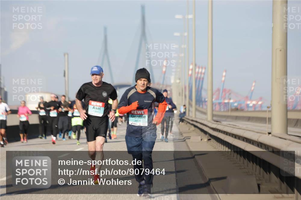 03.10.2025 - Köhlbrandbrückenlauf Jannik Wohlers http://msf.ph/oto/9079464 03.10.2025 09:53:32 Position 3 1369, 2805 meine-sportfotos.de
