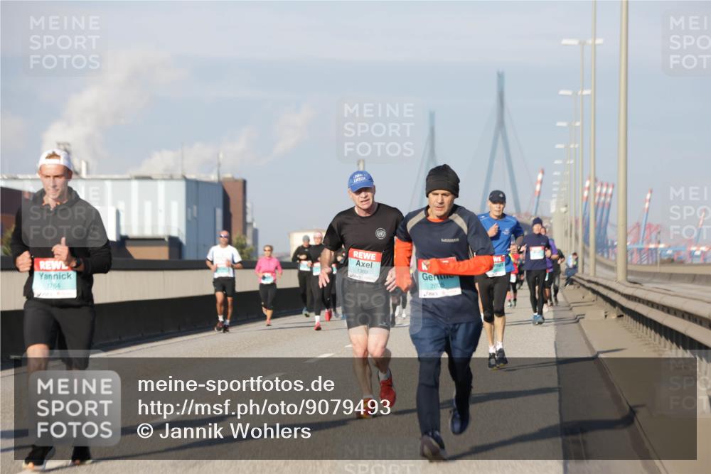 03.10.2025 - Köhlbrandbrückenlauf Jannik Wohlers http://msf.ph/oto/9079493 03.10.2025 09:53:33 Position 3 1764, 1369, 2805 meine-sportfotos.de
