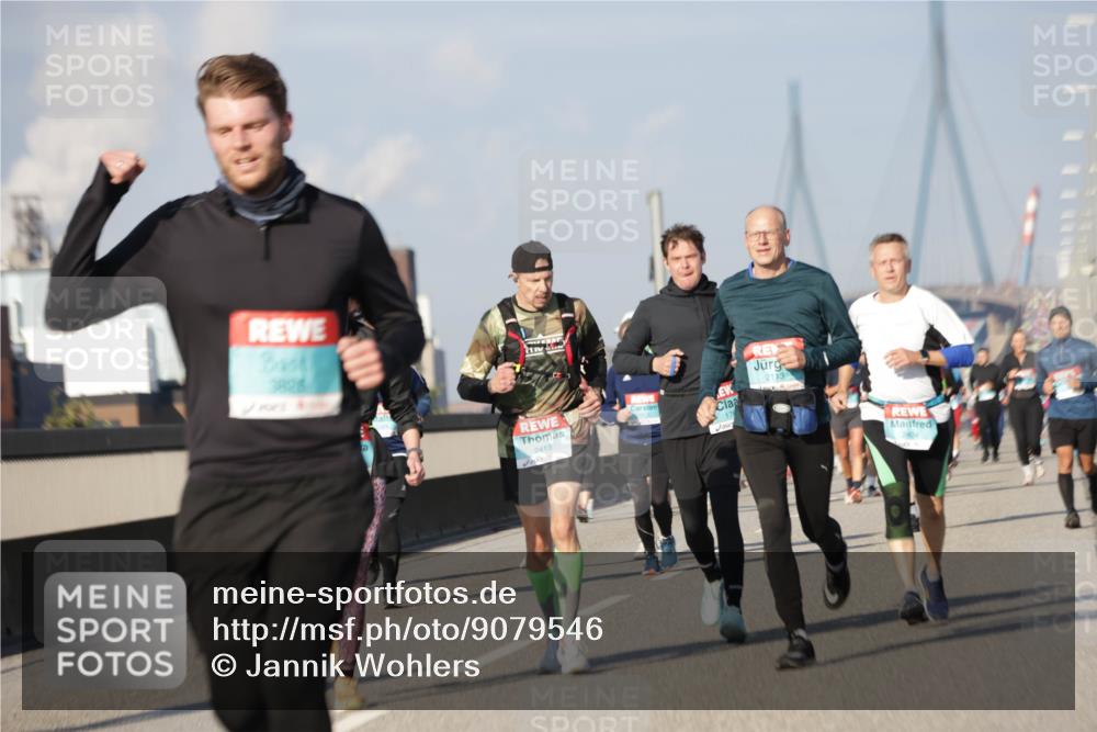 03.10.2025 - Köhlbrandbrückenlauf Jannik Wohlers http://msf.ph/oto/9079546 03.10.2025 10:01:31 Position 3  meine-sportfotos.de