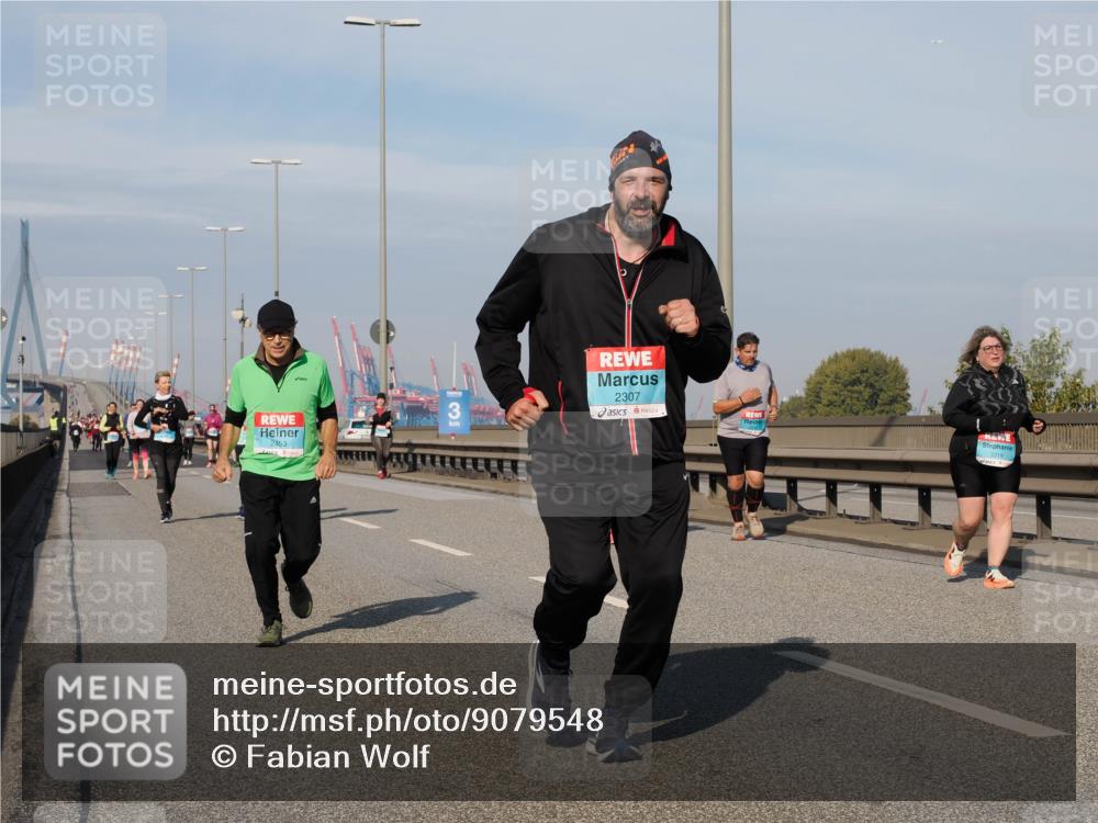 03.10.2025 - Köhlbrandbrückenlauf Fabian Wolf http://msf.ph/oto/9079548 03.10.2025 10:17:11 Position 3 2453, 2307, 3, 3319 meine-sportfotos.de
