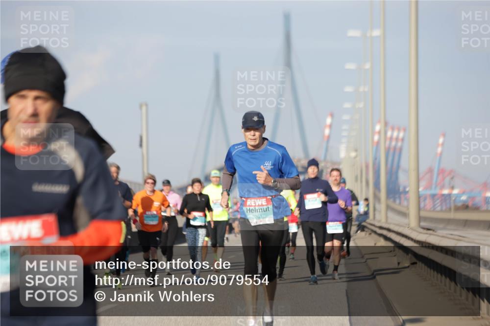 03.10.2025 - Köhlbrandbrückenlauf Jannik Wohlers http://msf.ph/oto/9079554 03.10.2025 09:53:35 Position 3 3261 meine-sportfotos.de