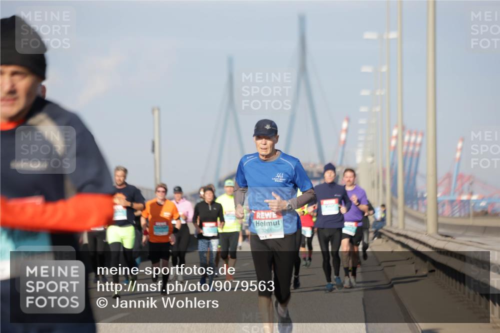 03.10.2025 - Köhlbrandbrückenlauf Jannik Wohlers http://msf.ph/oto/9079563 03.10.2025 09:53:35 Position 3 3261 meine-sportfotos.de