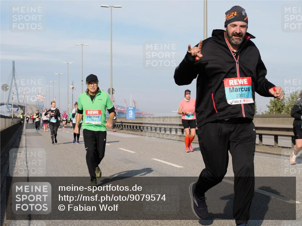 03.10.2025 - Köhlbrandbrückenlauf Fabian Wolf http://msf.ph/oto/9079574 03.10.2025 10:17:12 Position 3 2453, 3, 2307 meine-sportfotos.de