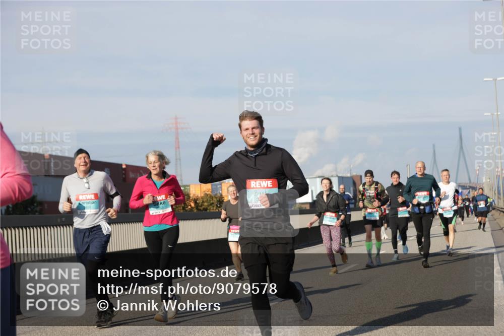 03.10.2025 - Köhlbrandbrückenlauf Jannik Wohlers http://msf.ph/oto/9079578 03.10.2025 10:01:33 Position 3  meine-sportfotos.de