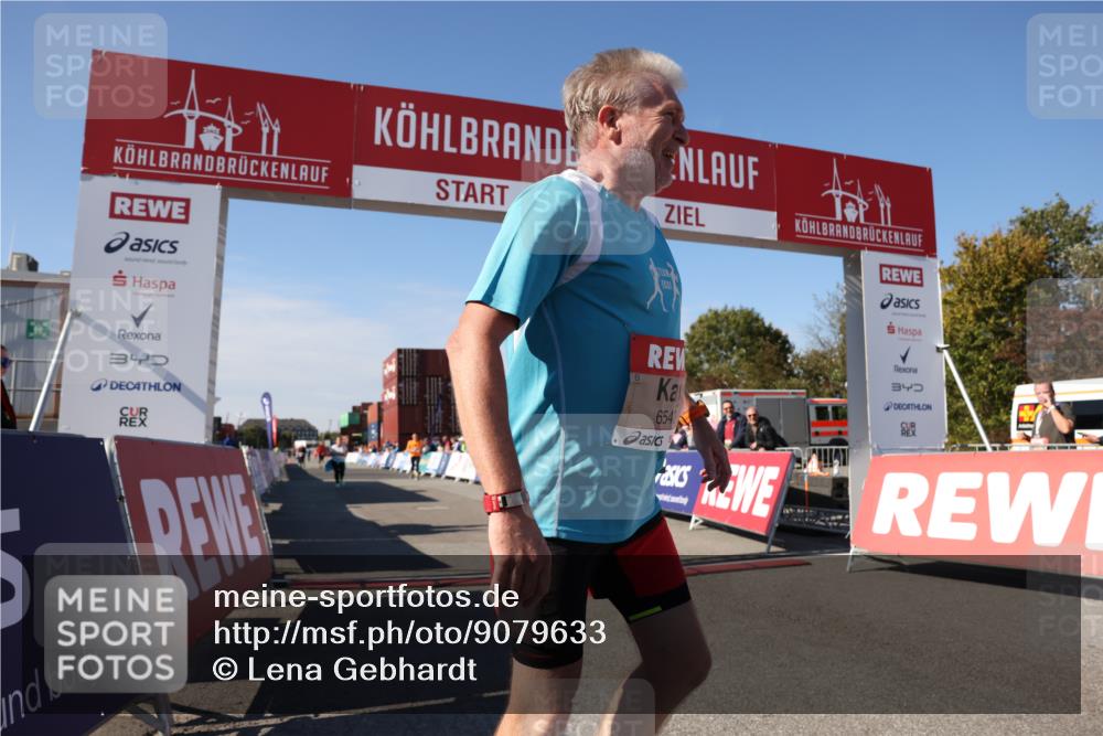 03.10.2025 - Köhlbrandbrückenlauf Lena Gebhardt http://msf.ph/oto/9079633 03.10.2025 13:45:06 Ziel 5015, 6527, 6528 meine-sportfotos.de
