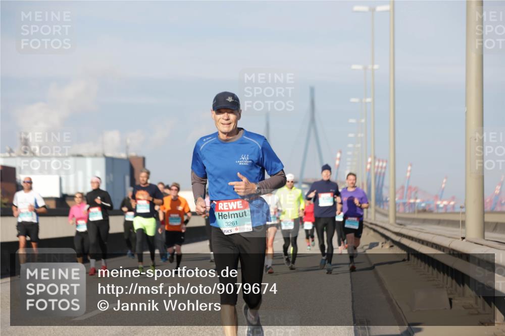 03.10.2025 - Köhlbrandbrückenlauf Jannik Wohlers http://msf.ph/oto/9079674 03.10.2025 09:53:38 Position 3 3261 meine-sportfotos.de