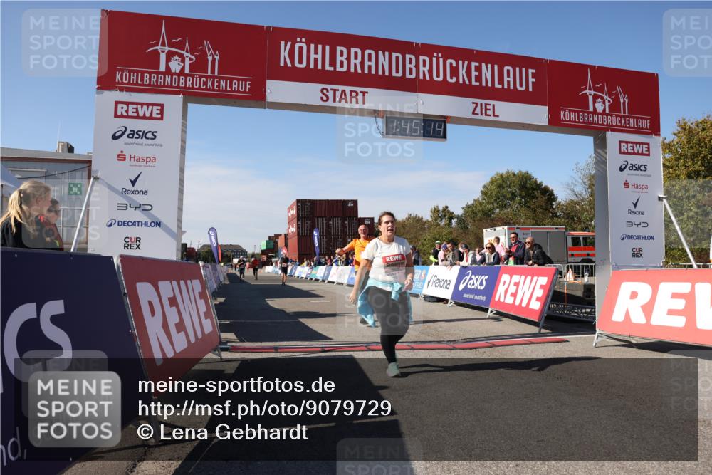 03.10.2025 - Köhlbrandbrückenlauf Lena Gebhardt http://msf.ph/oto/9079729 03.10.2025 13:45:14 Ziel 5015, 6264 meine-sportfotos.de