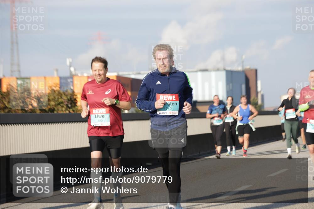 03.10.2025 - Köhlbrandbrückenlauf Jannik Wohlers http://msf.ph/oto/9079779 03.10.2025 10:01:40 Position 3 1883, 1712 meine-sportfotos.de