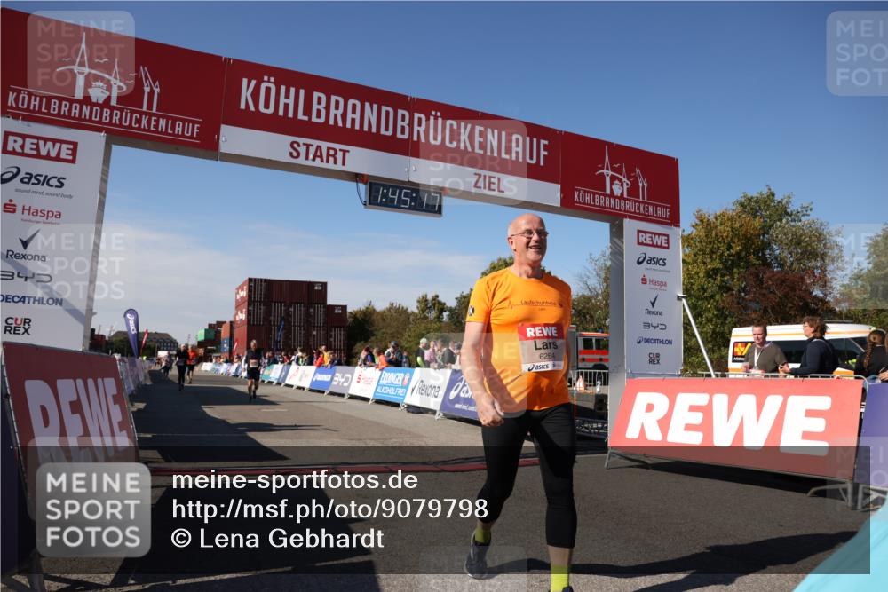 03.10.2025 - Köhlbrandbrückenlauf Lena Gebhardt http://msf.ph/oto/9079798 03.10.2025 13:45:17 Ziel 5015, 5600, 6264, 6695 meine-sportfotos.de
