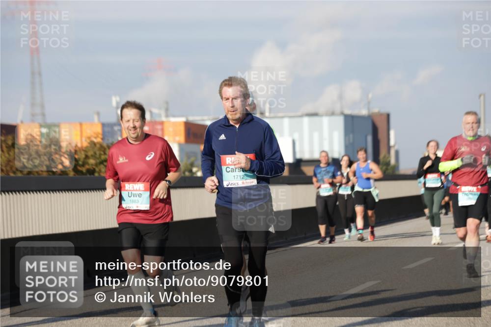 03.10.2025 - Köhlbrandbrückenlauf Jannik Wohlers http://msf.ph/oto/9079801 03.10.2025 10:01:40 Position 3 1883, 1712 meine-sportfotos.de