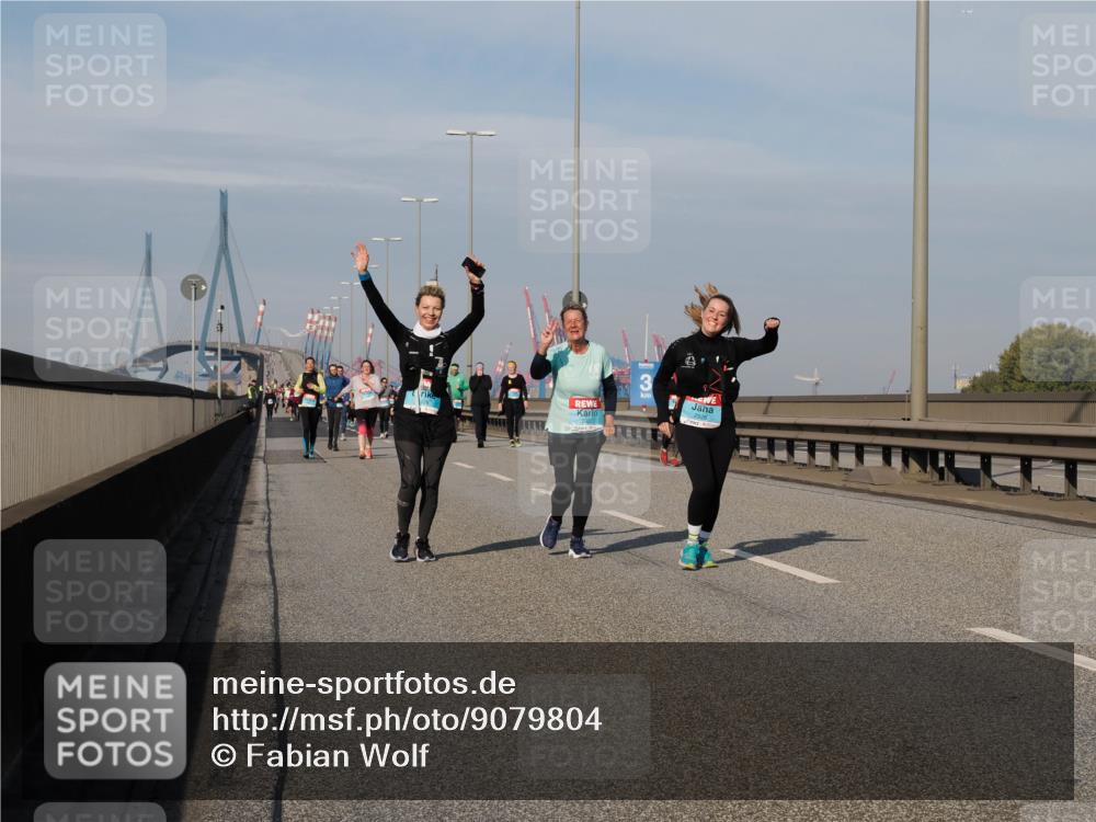 03.10.2025 - Köhlbrandbrückenlauf Fabian Wolf http://msf.ph/oto/9079804 03.10.2025 10:17:17 Position 3 3 meine-sportfotos.de