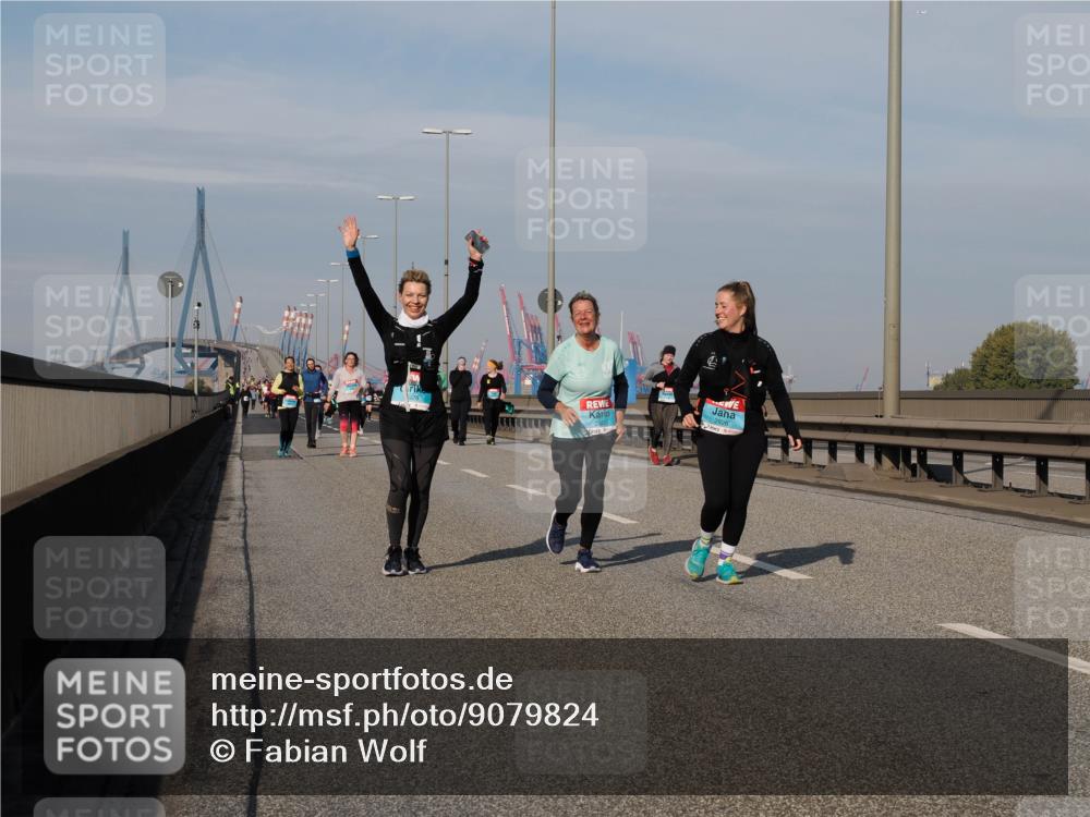 03.10.2025 - Köhlbrandbrückenlauf Fabian Wolf http://msf.ph/oto/9079824 03.10.2025 10:17:18 Position 3 2926 meine-sportfotos.de