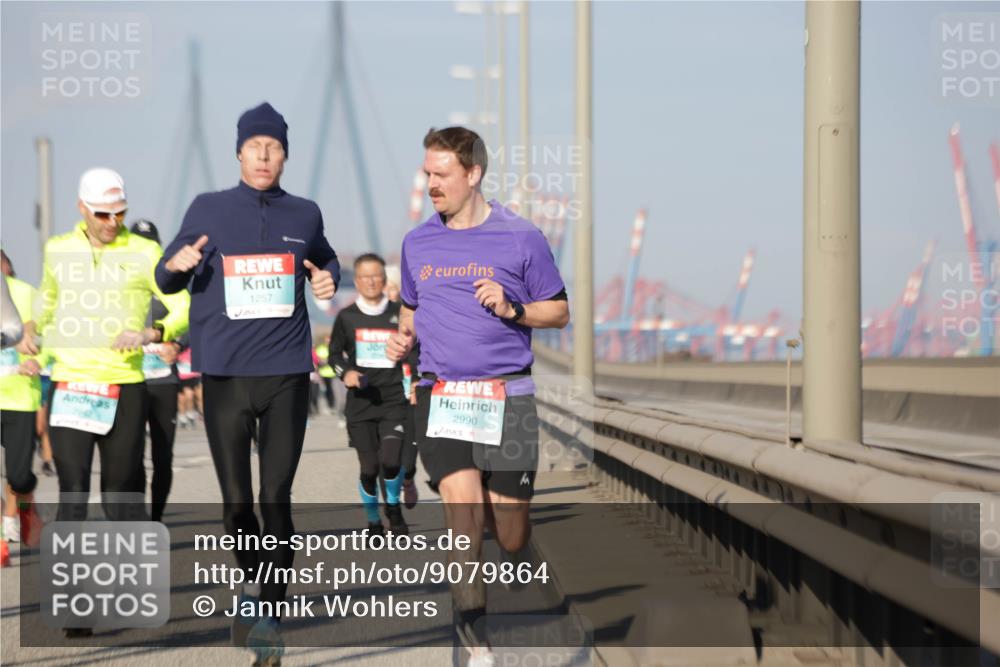 03.10.2025 - Köhlbrandbrückenlauf Jannik Wohlers http://msf.ph/oto/9079864 03.10.2025 09:53:41 Position 3 1257, 2990 meine-sportfotos.de