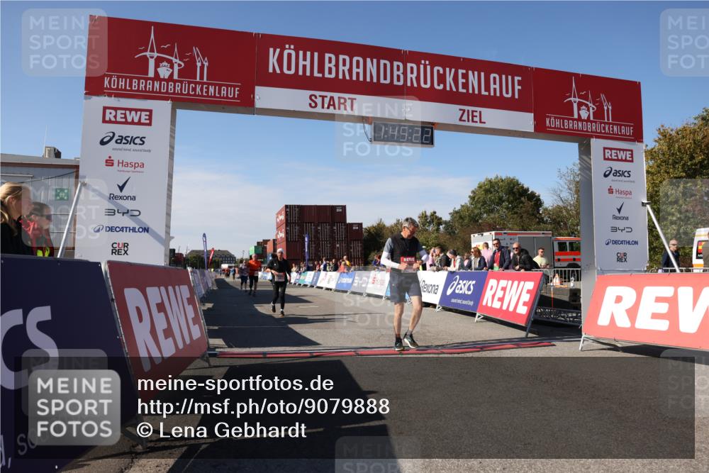 03.10.2025 - Köhlbrandbrückenlauf Lena Gebhardt http://msf.ph/oto/9079888 03.10.2025 13:45:22 Ziel 5015, 5223, 5600, 5999, 6264, 6695 meine-sportfotos.de