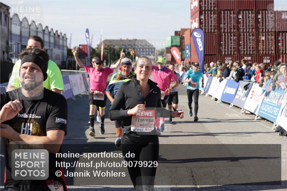 03.10.2025 - Köhlbrandbrückenlauf Jannik Wohlers http://msf.ph/oto/9079929 03.10.2025 13:17:46 Ziel 4410, 4645, 4679, 4829, 5168, 5339, 5685, 5731, 5732, 5917, 6331, 6388, 6485, 6704 meine-sportfotos.de
